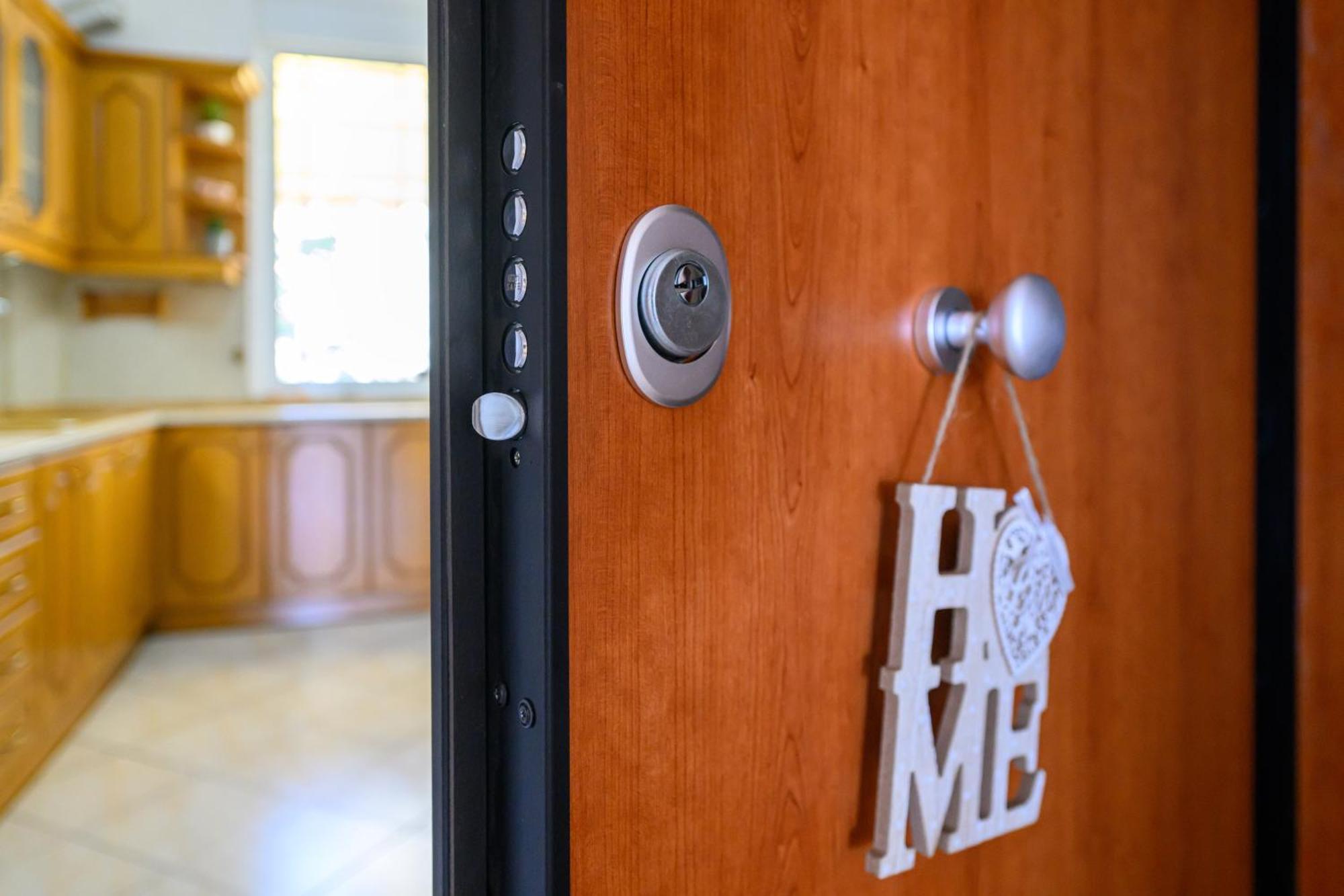 Roubini 52 Apartman Kalamáta Kültér fotó